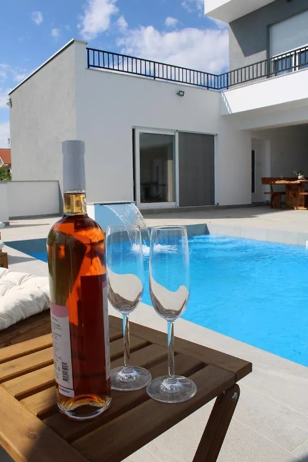Villa Tea Polaca Biograd Na Moru Benkovac Kroatien
